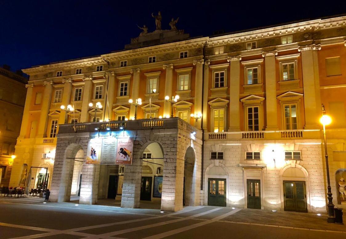 Aparthotel Torretta Eight Триест Экстерьер фото